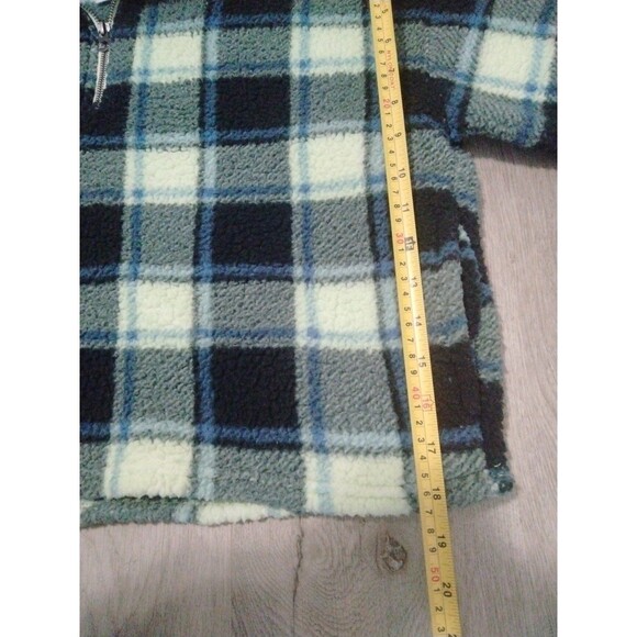 American Eagle Sherpa pullover Medium blue plaid - Picture 4 of 5